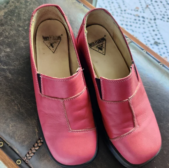 Pink FlueVog Leather Shoes - Picture 1 of 4